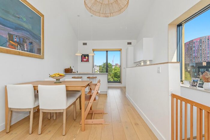 3 Bedroom Town House For Sale In Landing Place, Climate Innovation District, LS10