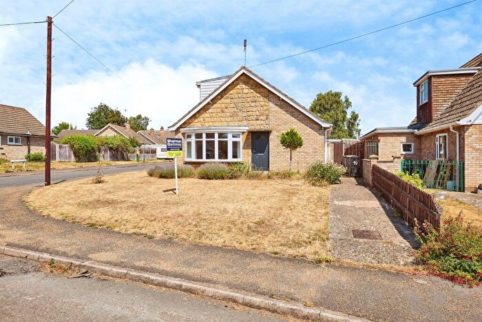 2 Bedroom Detached Bungalow For Sale In Parkway, Nassington, Peterborough, PE8