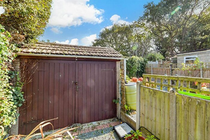 2 Bedroom Semi-Detached Bungalow For Sale In Beverley Rise, Billericay, Essex, CM11