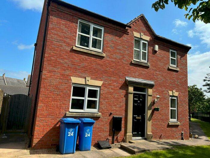 3 Bedroom Semi-Detached House To Rent In Coral Close, Derby, DE24