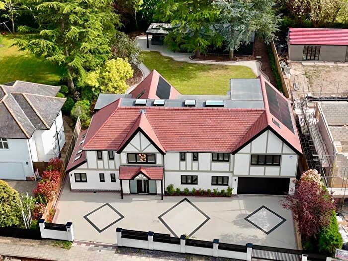 6 Bedroom Detached House For Sale In Pinecroft, Croft Road, Edwalton, NG12