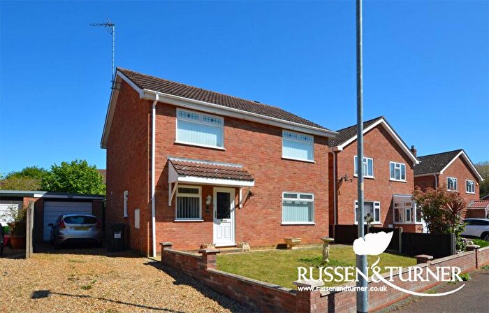 4 Bedroom Detached House For Sale In Bedroom Family Home On Peckover Way, Sth Wootton, PE30