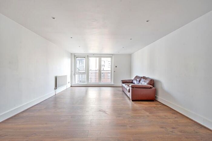 2 Bedroom Apartment To Rent In Wadbrook Street, KT1
