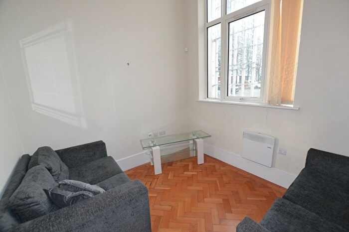 3 Bedroom Flat To Rent In Dock Office, Furness Quay, Salford Quays, Salford, M50