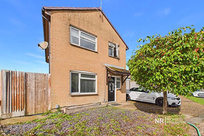 4 Bedroom Detached House For Sale In Jersey Road, Crawley, West Sussex., RH11