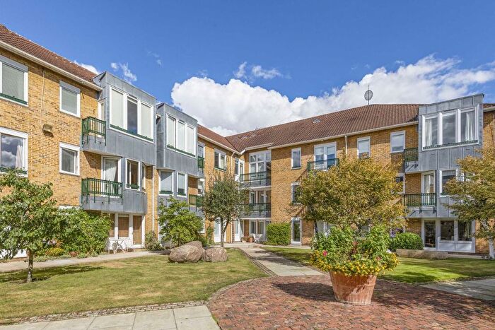 1 Bedroom Flat For Sale In Milmans Street, Chelsea, SW10