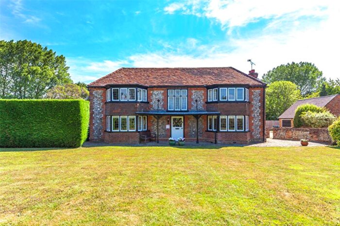 3 Bedroom End Of Terrace House For Sale In Bullocks Farm Lane, Wheeler End, High Wycombe, Buckinghamshire, HP14