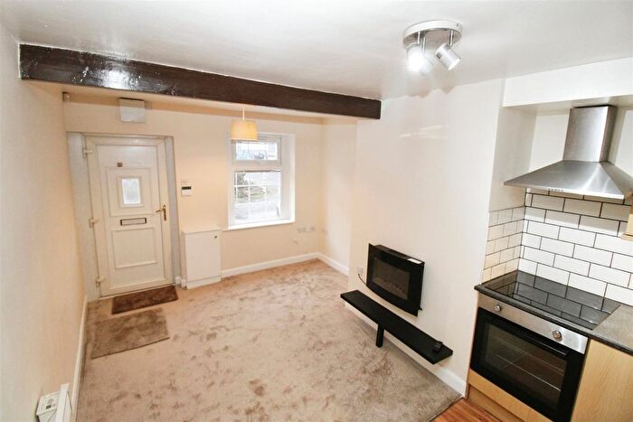 1 Bedroom Terraced House To Rent In Blenheim Place, Off Town Lane, Bradford, BD10