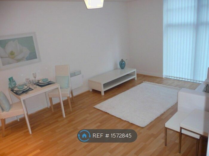 1 Bedroom Flat To Rent In Water Street, Birmingham, B3