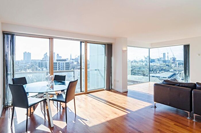 2 Bedroom Apartment To Rent In Poole Street London, N1