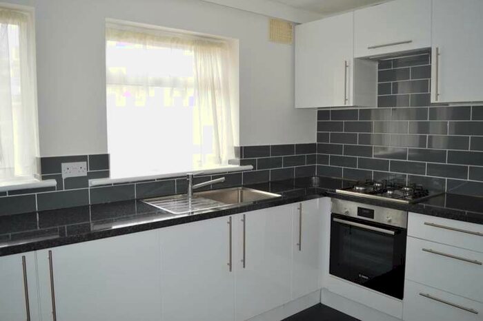 2 Bedroom Flat To Rent In Station Road, Birchington, CT7