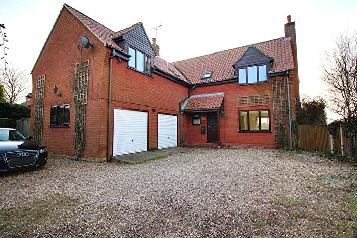 4 Bedroom Detached House To Rent In Field Road, Weston Longville, NR9