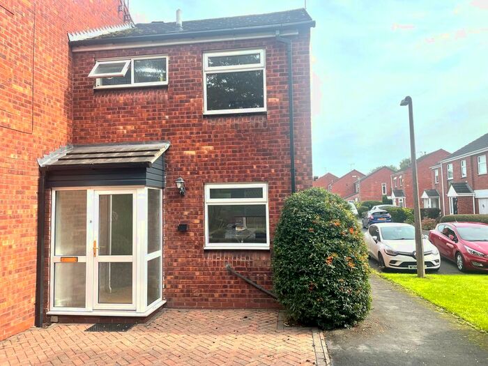 2 Bedroom Property To Rent In Manley Close, Northwich, CW9