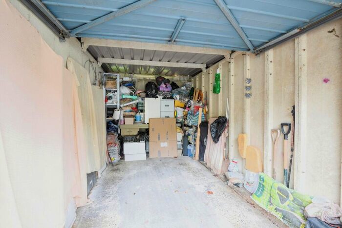 1 Bedroom Flat For Sale In Old Dover Road, Canterbury, Kent, CT1
