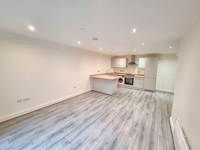 1 Bedroom Flat To Rent In Leylands House, Mabgate, Leeds, West Yorkshire, Uk, LS9