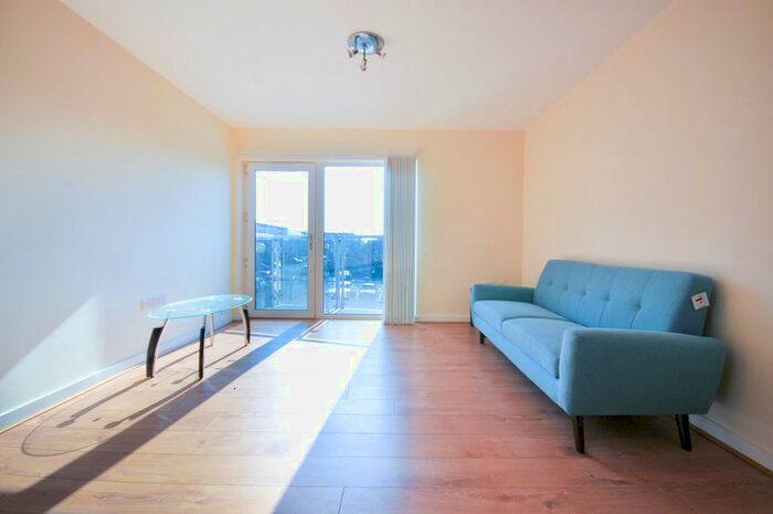 2 Bedroom Flat To Rent In Bed Apartment – Bishops Corner, Hulme, Manchester, M15