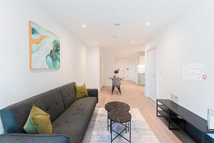 1 Bedroom Flat To Rent In Ellipse House, Eden Place, London, E16