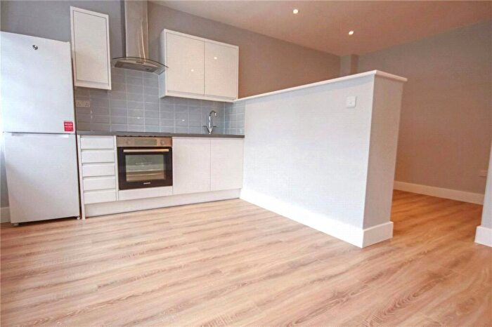 Apartment To Rent In London Road, Bracknell, RG12