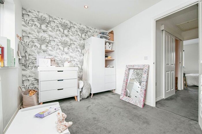 2 Bedroom Terraced House For Sale In Hampton Court Close, Colchester, CO2