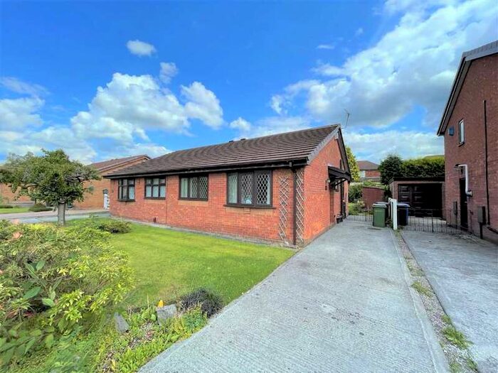 Houses for sale & to rent in SK6 2PS, Marina Road, Bredbury And Woodley