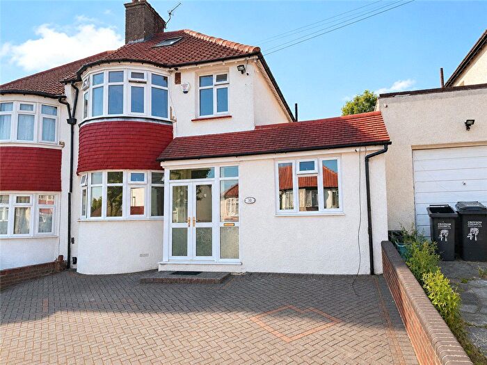 3 Bedroom Semi-Detached House For Sale In Croft Road, London, SW16