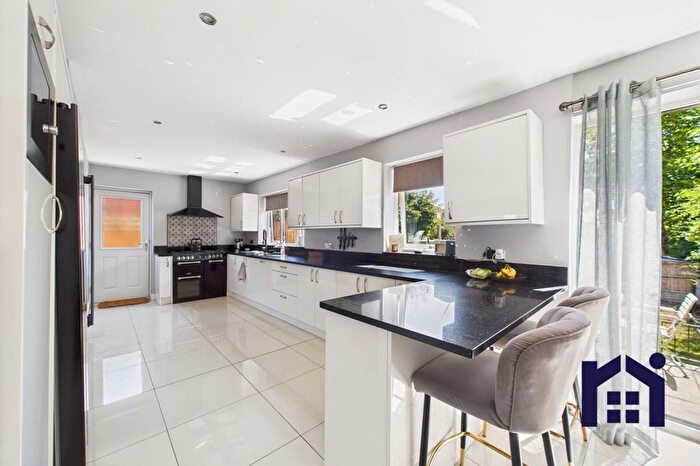 4 Bedroom Link Detached House For Sale In Woodnook Road, Appley Bridge, WN6