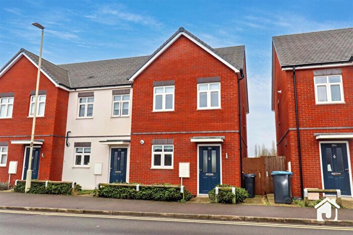 2 Bedroom Town House For Sale In Station Road, Bagworth, Coalville, LE67
