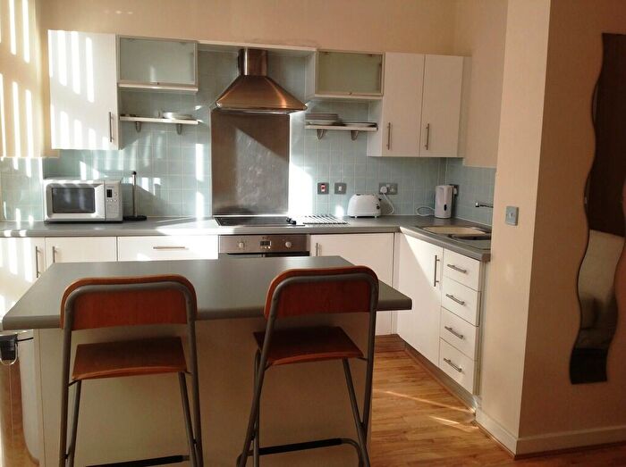 1 Bedroom Apartment To Rent In Platinum Apartments, Jewellery Quarter, B18