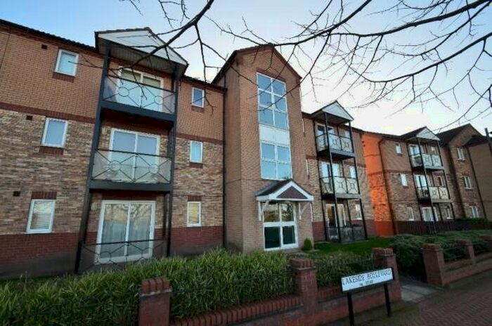 2 Bedroom Flat To Rent In Lakeside Boulevard, Lakeside, Doncaster, DN4
