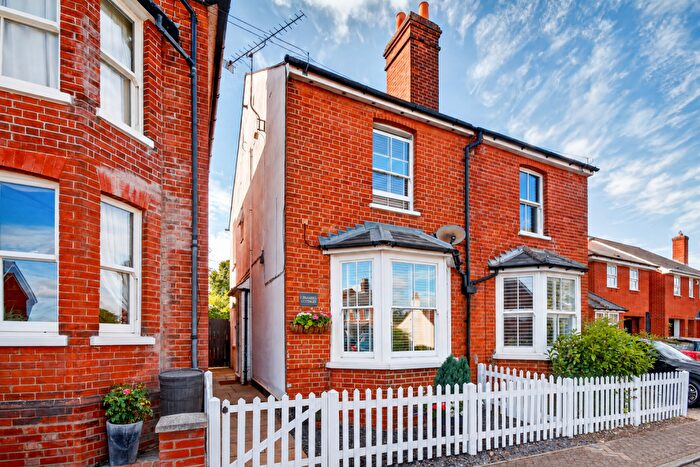 3 Bedroom Semi-Detached House For Sale In Terrace Road North, Binfield, Bracknell, RG42