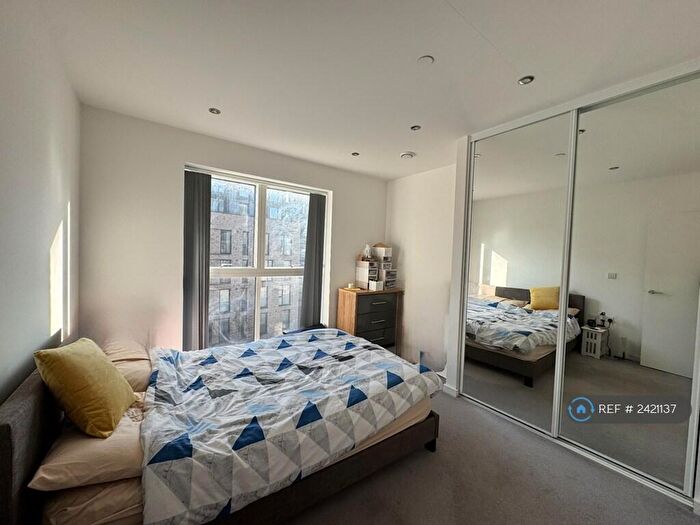 1 Bedroom Flat To Rent In Wenborn Building, London, E15
