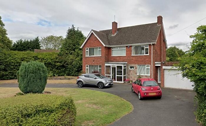 3 Bedroom Property To Rent In Vicarage Road, Brierley Hill, DY5