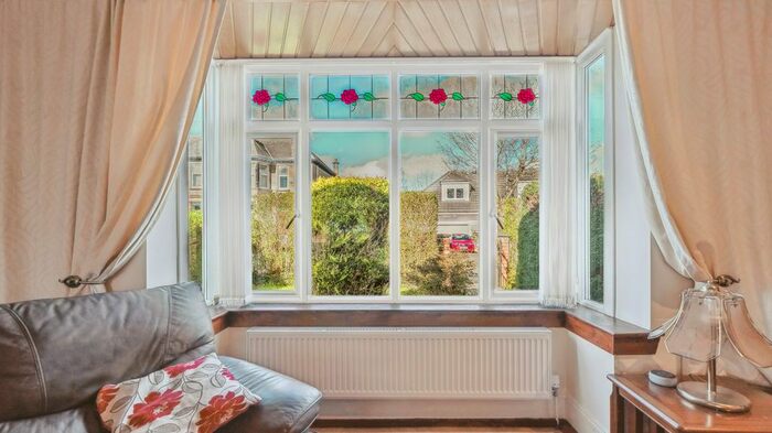 4 Bedroom Bungalow For Sale In Broomley Drive, Giffnock, East Renfrewshire, G46