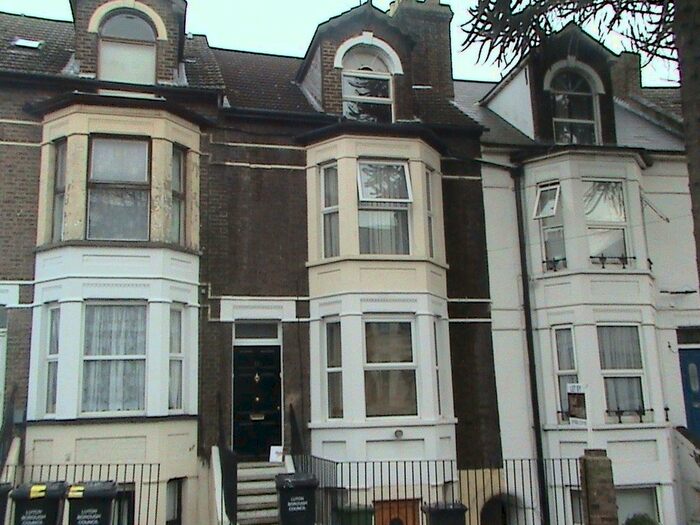 2 Bedroom Flat To Rent In Napier Road, Luton LU1