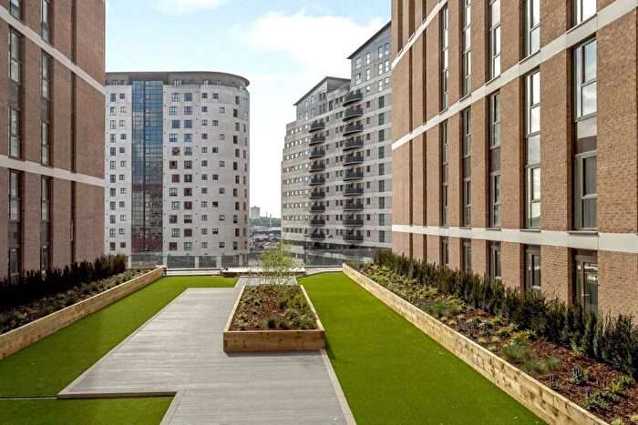 2 Bedroom Apartment To Rent In Exchange Square, The Priory Queensway, Birmingham, B4