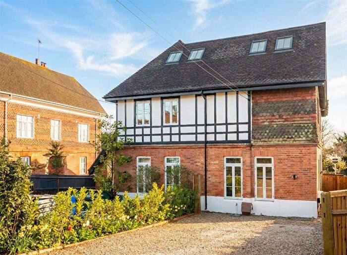 4 Bedroom Semi Detached House For Sale In Chain Free | Bolnore Road, Haywards Heath, RH16