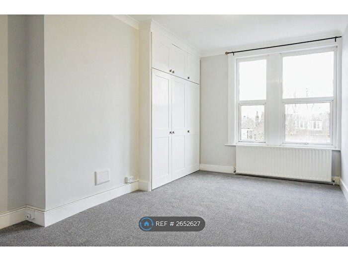 1 Bedroom Flat To Rent In East Dulwich Road, London, SE22