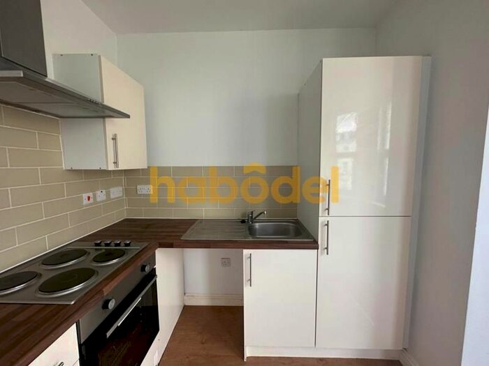 2 Bedroom Flat To Rent In Marlborough Terrace (), First Floor, Bridlington, YO15