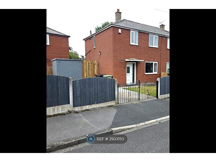 2 Bedroom Semi Detached House To Rent In Mill Green Close, Leeds, LS14