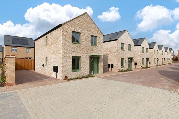 3 Bedroom Detached House For Sale In Darwin Green, Cambridge, CB3