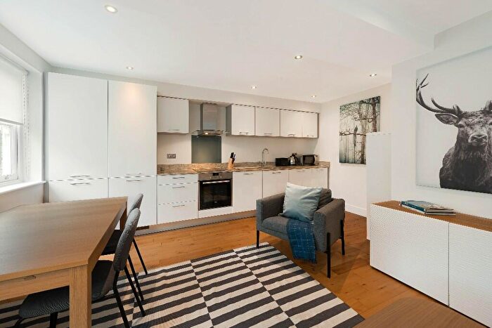 2 Bedroom Flat To Rent In Alderbrook Road, London, SW12