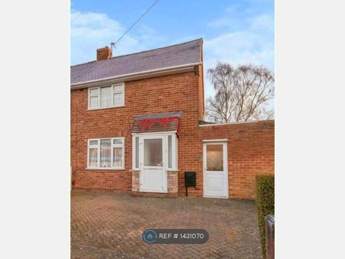 2 Bedroom Semi-Detached House To Rent In Millbank Street, Wednesfield, WV11