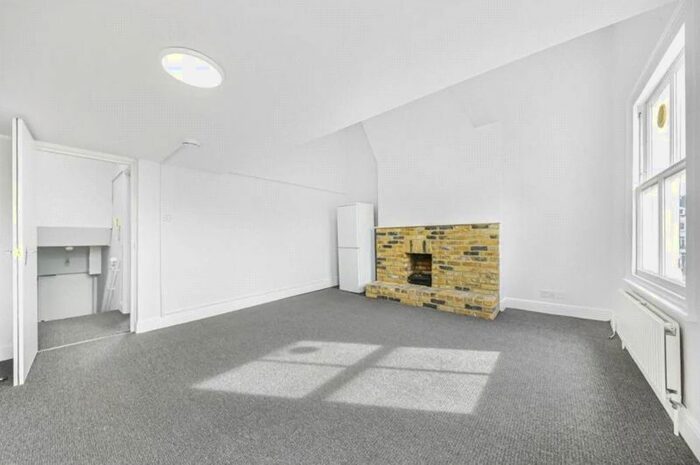 3 Bedroom Flat To Rent In Sevington Street, London, W9