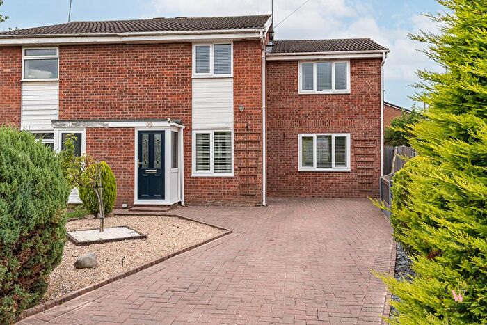 3 Bedroom Semi-Detached House For Sale In Stuart Close, Winsford, CW7
