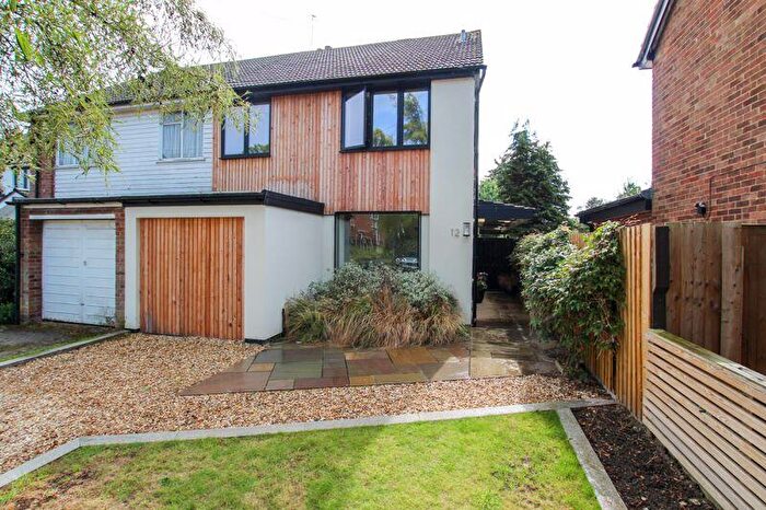 3 Bedroom Semi-Detached House For Sale In St. Thomas Court, Bexley, DA5