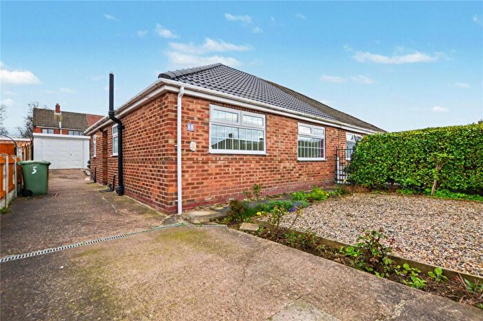 2 Bedroom Bungalow For Sale In Woodland Avenue, Swillington, Leeds, West Yorkshire, LS26