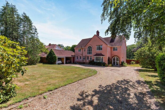 5 Bedroom Detached House For Sale In Echo Barn Lane, Wrecclesham, Farnham, Surrey, GU10