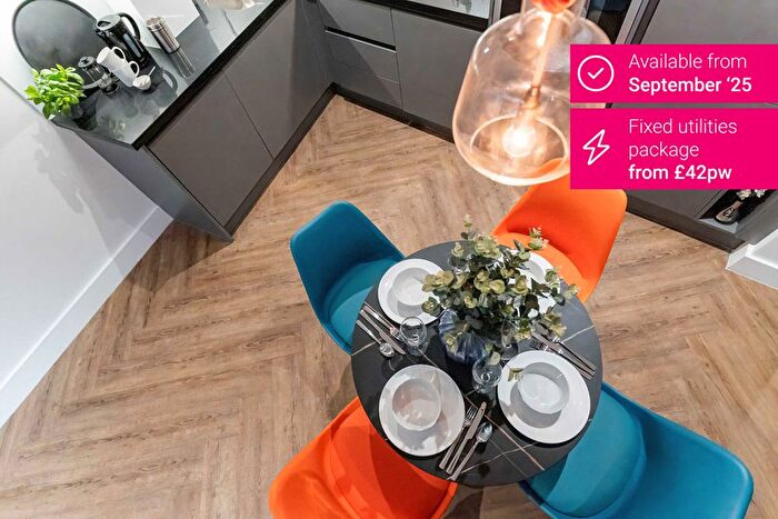 3 Bedroom Flat To Rent In Blackfriars Road, Salford, M3