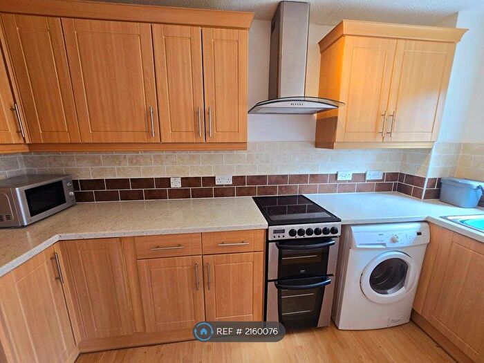 1 Bedroom Terraced House To Rent In Fleetham Gardens, Lower Earley, Reading, RG6