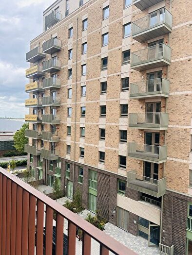 1 Bedroom Flat To Rent In Wray Avenue, London, E16